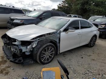  Salvage Lexus Es