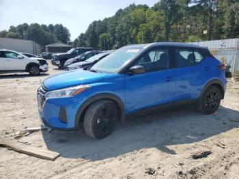  Salvage Nissan Kicks