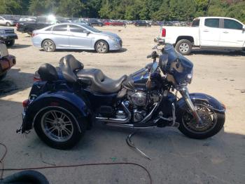  Salvage Harley-Davidson Fl