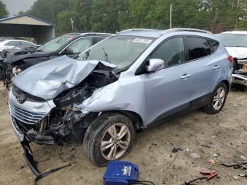  Salvage Hyundai TUCSON