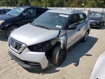  Salvage Nissan Kicks