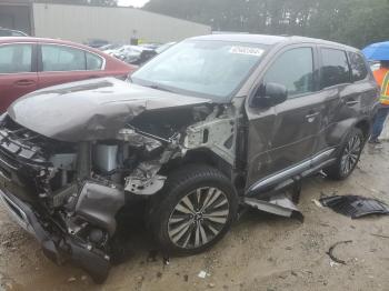  Salvage Mitsubishi Outlander