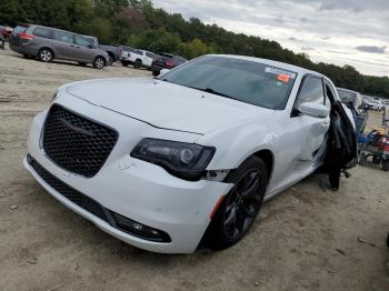  Salvage Chrysler 300