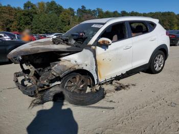  Salvage Hyundai TUCSON