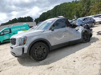  Salvage Kia Telluride