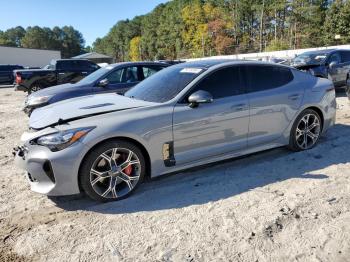  Salvage Kia Stinger