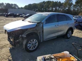  Salvage Kia Sorento