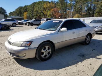  Salvage Lexus Es