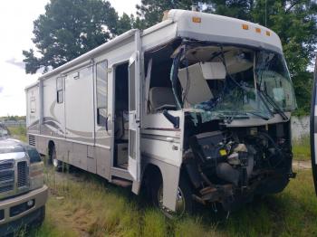  Salvage Workhorse Custom Cha Motorhome