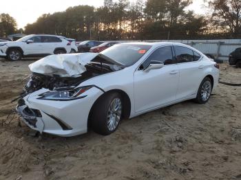  Salvage Lexus Es