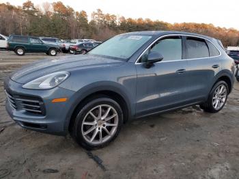  Salvage Porsche Cayenne