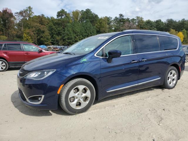  Salvage Chrysler Pacifica