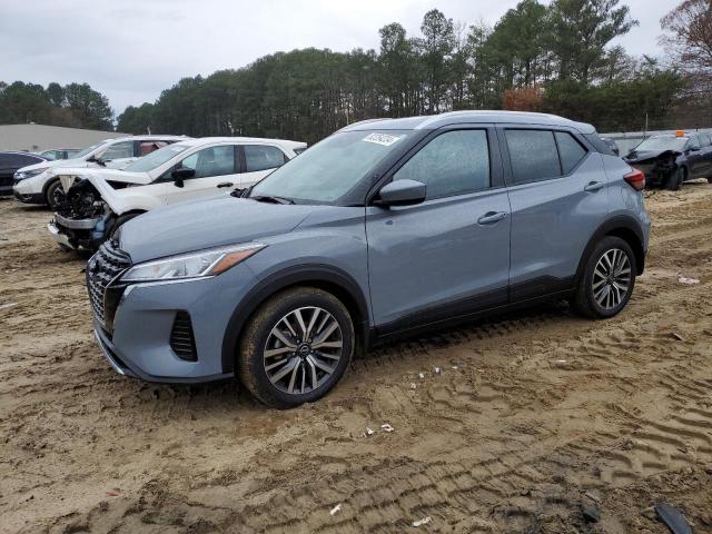  Salvage Nissan Kicks