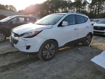  Salvage Hyundai TUCSON