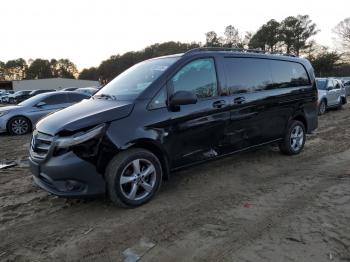  Salvage Mercedes-Benz Metris