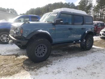  Salvage Ford Bronco