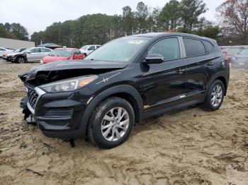  Salvage Hyundai TUCSON