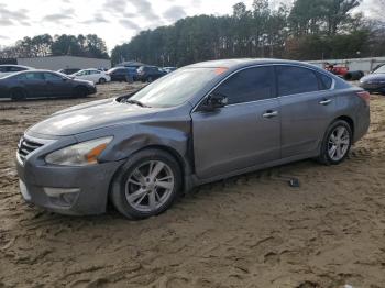  Salvage Nissan Altima