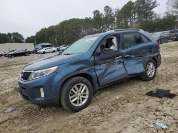  Salvage Kia Sorento