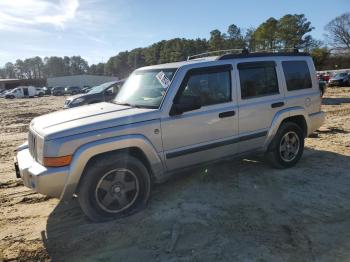  Salvage Jeep Commander