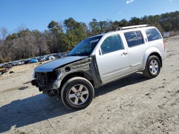  Salvage Nissan Pathfinder