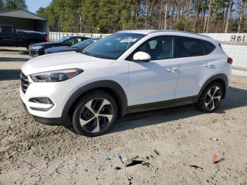  Salvage Hyundai TUCSON