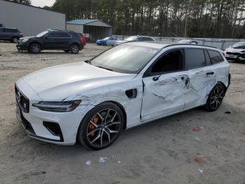  Salvage Volvo V60