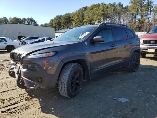  Salvage Jeep Cherokee