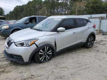  Salvage Nissan Kicks