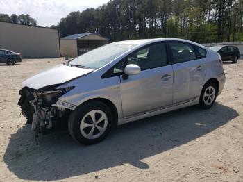 Salvage Toyota Prius