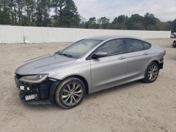  Salvage Chrysler 200