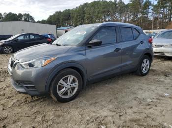  Salvage Nissan Kicks