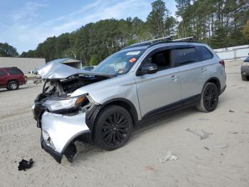  Salvage Mitsubishi Outlander