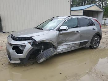  Salvage Kia Niro