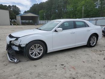  Salvage Chrysler 300