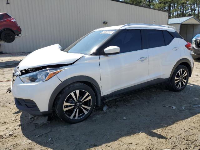  Salvage Nissan Kicks