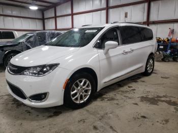  Salvage Chrysler Pacifica