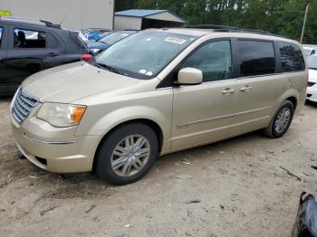  Salvage Chrysler Town & Country