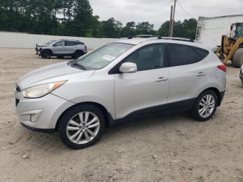  Salvage Hyundai TUCSON