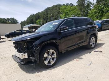  Salvage Toyota Highlander