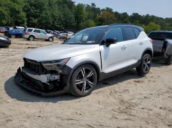  Salvage Volvo XC40