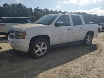  Salvage Chevrolet Avalanche