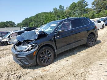  Salvage Volkswagen Tiguan