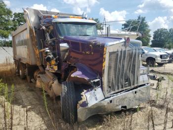  Salvage Kenworth W900