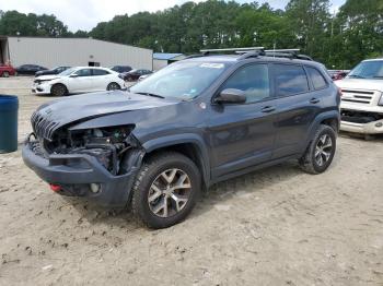  Salvage Jeep Cherokee