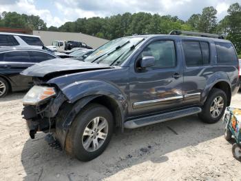  Salvage Nissan Pathfinder