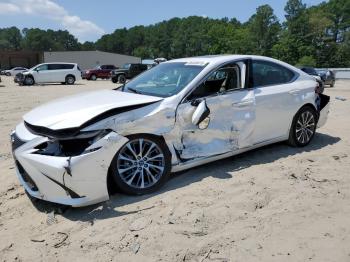  Salvage Lexus Es