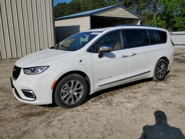  Salvage Chrysler Pacifica