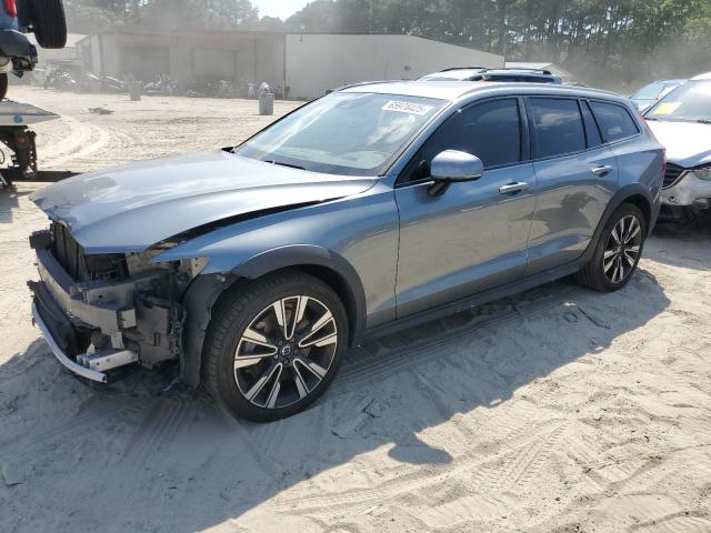  Salvage Volvo V60
