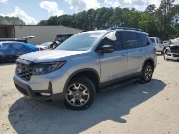  Salvage Honda Passport